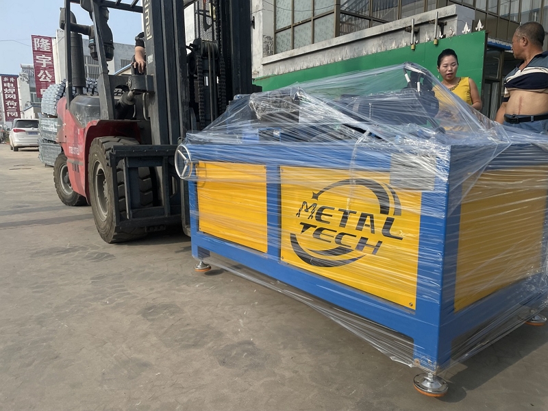 METAL TECH Chain Link Fence Machine1