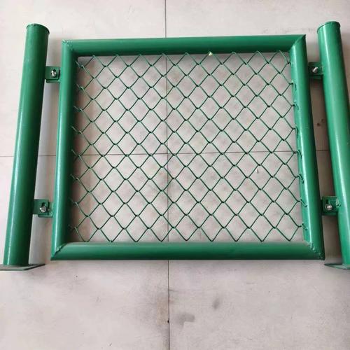 60&times;60mm PVC coated mesh.jpeg