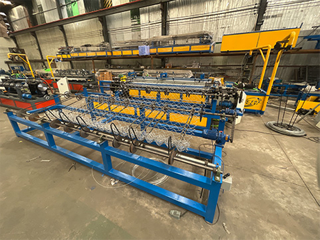 chain link fence machine.jpg