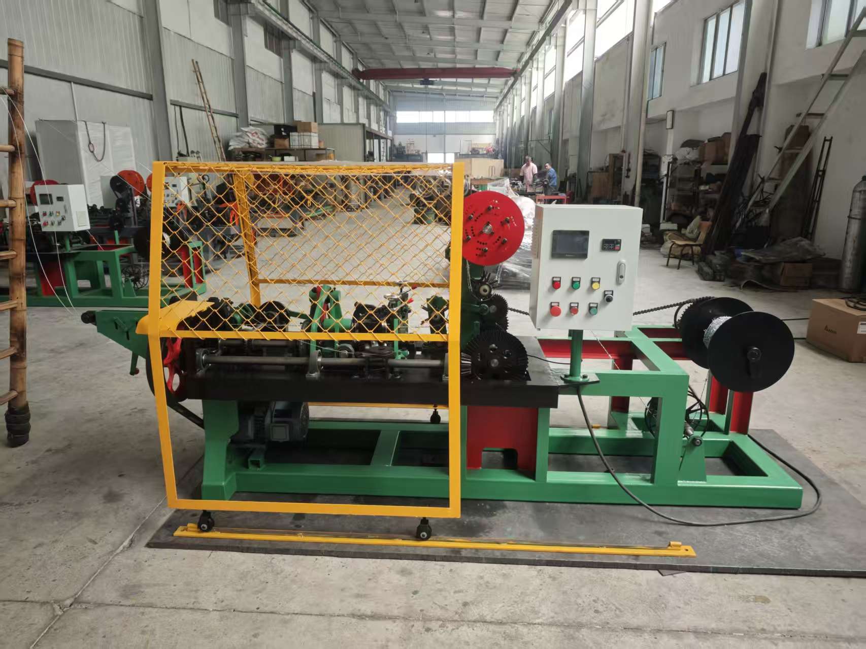 Barbed Wire Machine