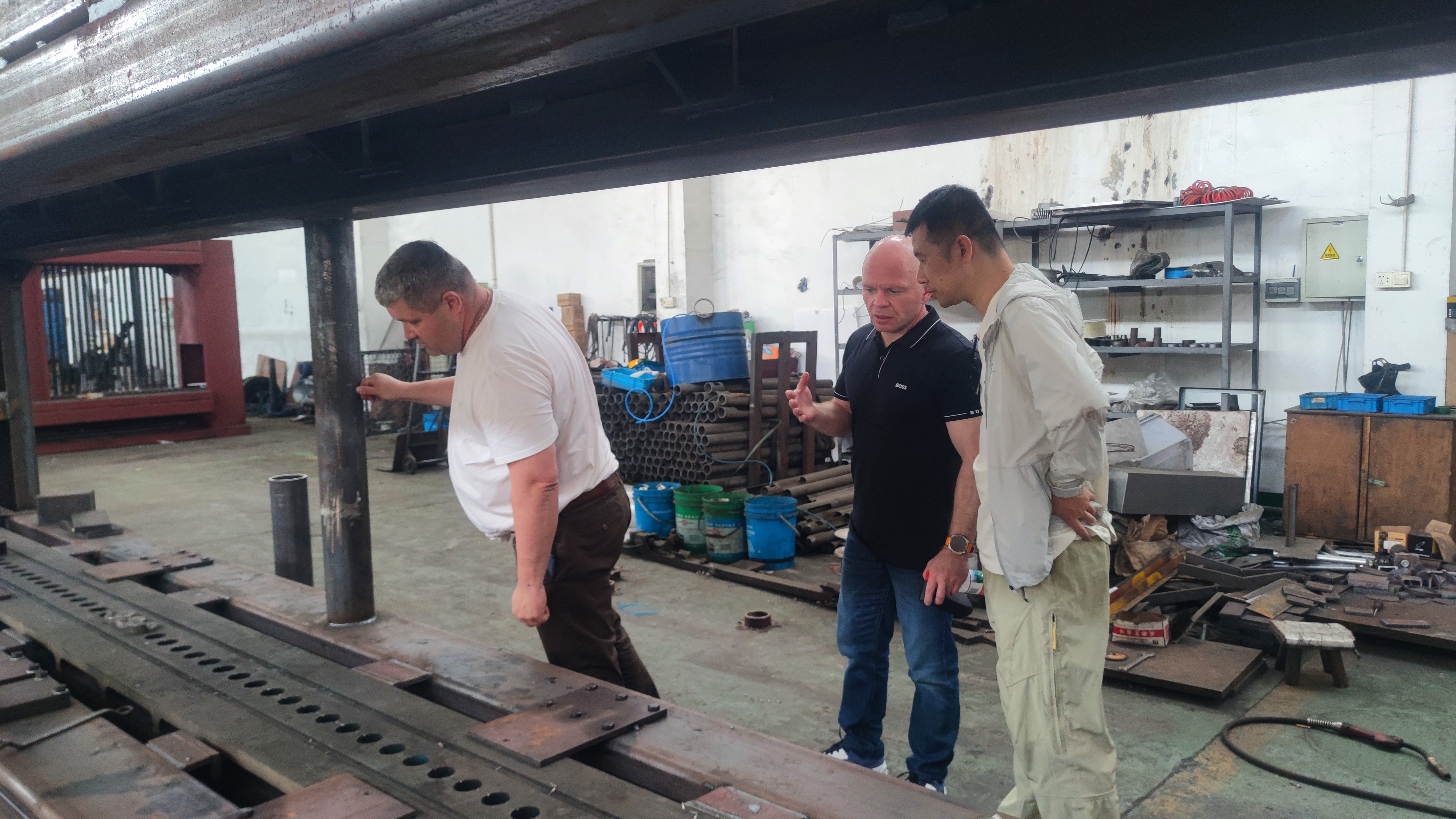 Russian customers visited our factory2.jpg