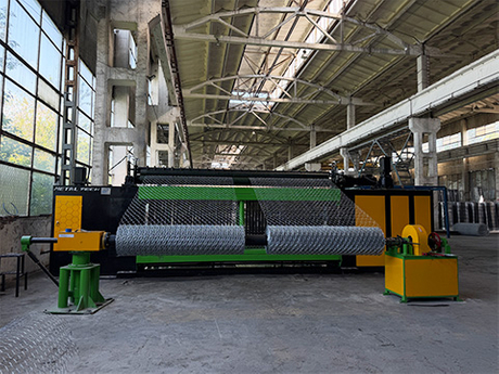 Servo gabion machine.jpg