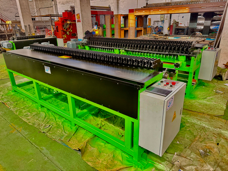 Gabion selvedge machine.jpg